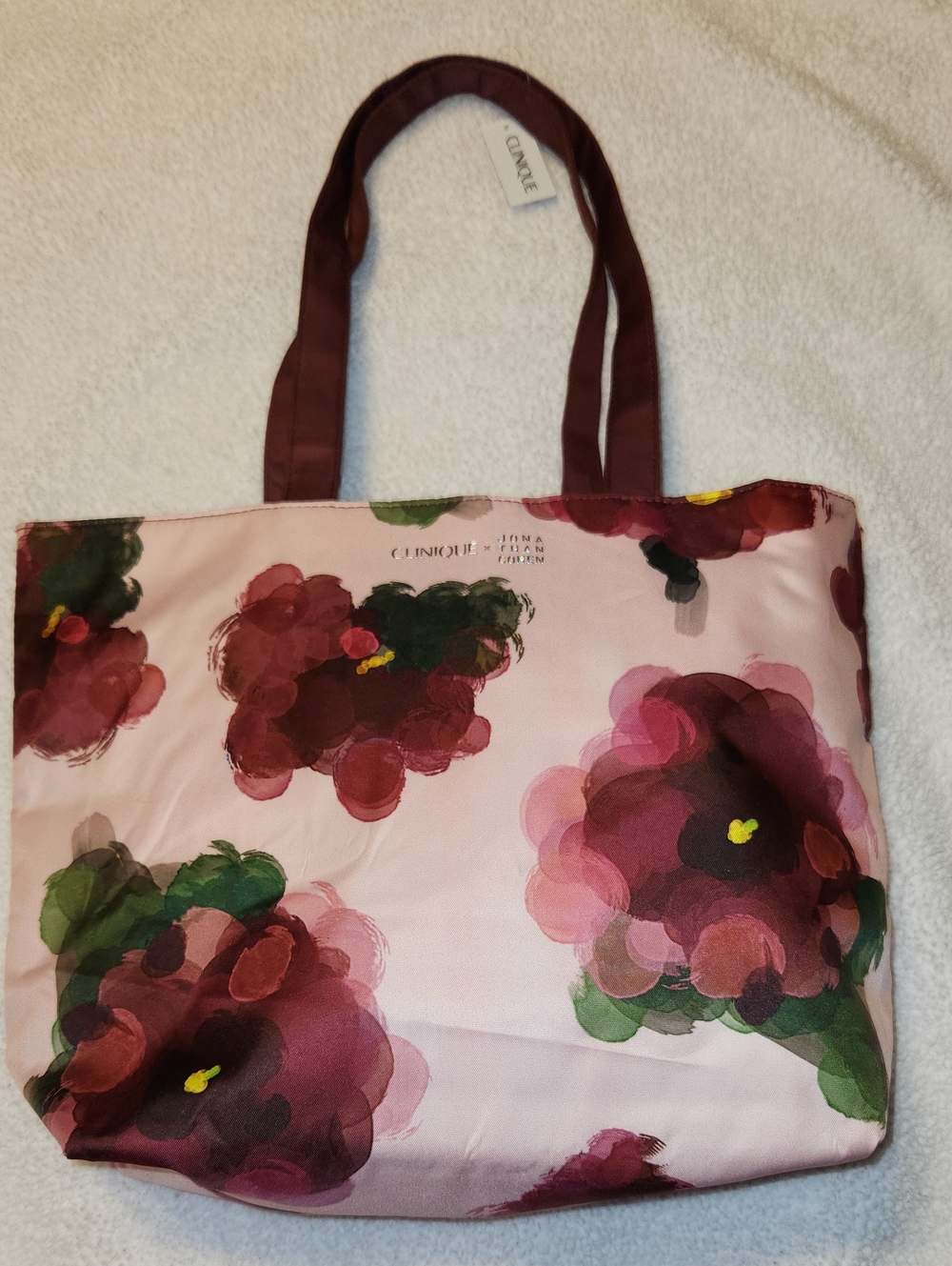 ⛔️RSVD❌️ NWT Clinique pink floral tote. Preloved item sold as is